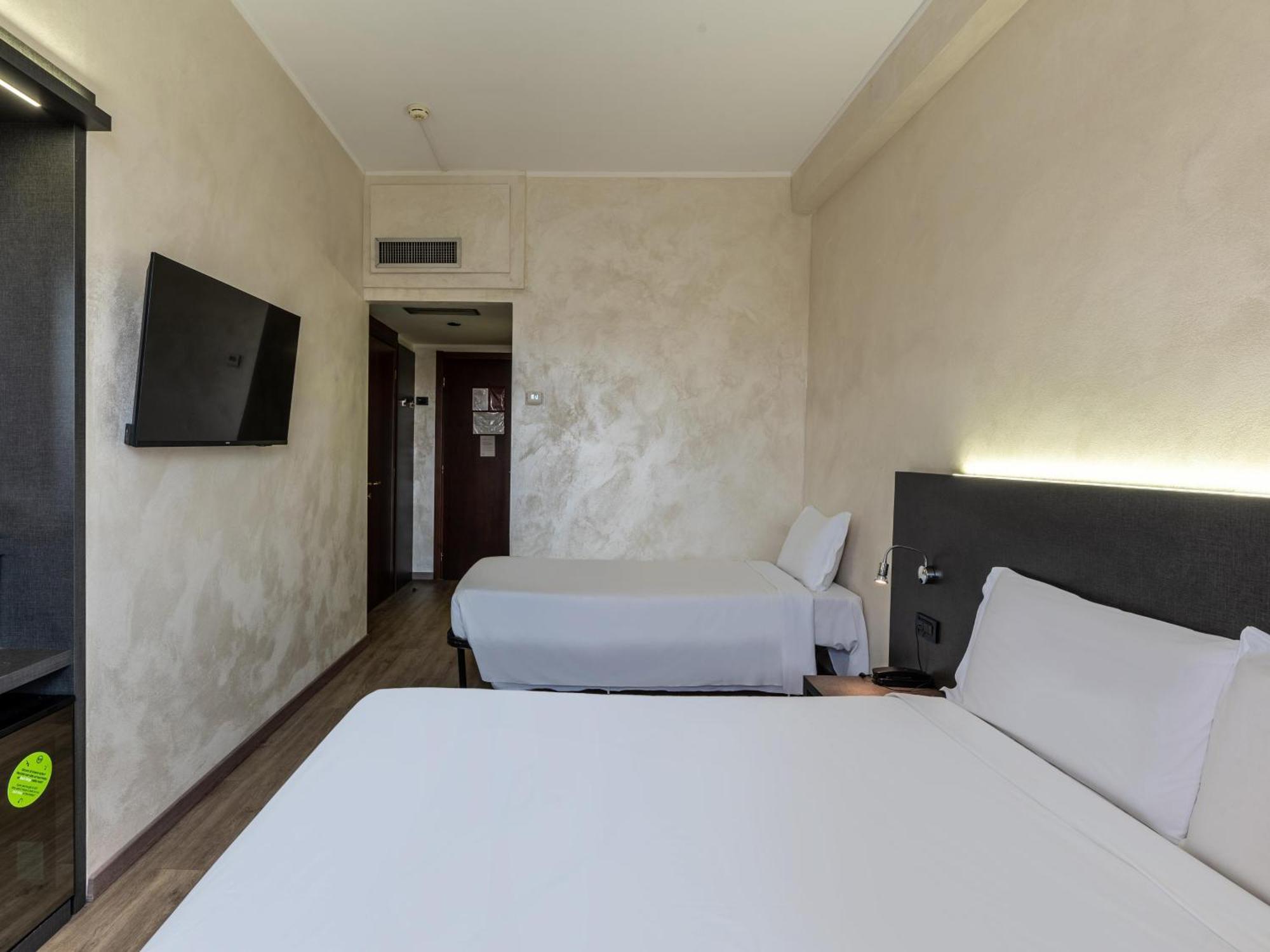 B&B Hotel Боргаро Торинезе Екстериор снимка